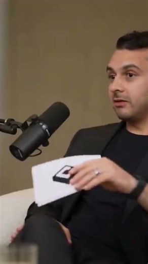 How Comp AI's Humor Caught the Eye of Tech Titans follow @vibe.scaling for more #successs #podcast