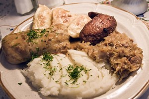 Slow Cooker Potatoes, Cabbage, and Kielbasa Recipe