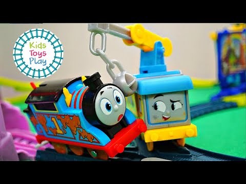 Thomas & Friends All Engines Go! Track Build with Wreck and Roll Carly