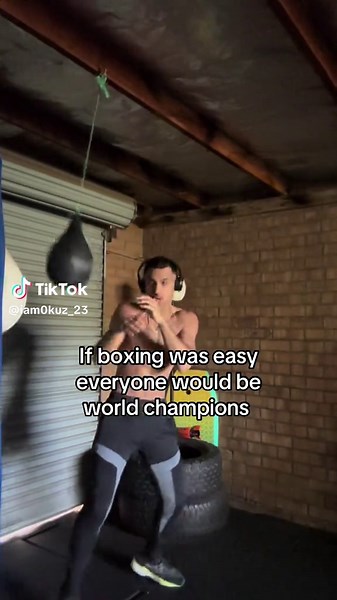 Sparring Techniques for Aspiring Boxing Champions