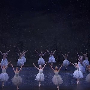 1.9M views · 46K reactions | It's unbelievably hot today, so cool off with this magical clip from The Royal Ballet's The Nutcracker ✨ Peter Wright's enchanting production will be in cinemas this winter ❄ Find out more here: roh.org.uk/showings/the-nutcracker-recorded-2019 | Royal Ballet And Opera | Facebook
