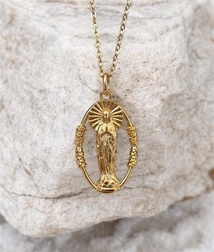 Gold Virgin Mary Medal Necklace, Dainty Religious Catholic Pendant, Catholic Jewelry, Protection & Faith Necklace, Mother’s Day Gift - Etsy