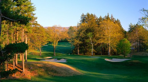 18 wicked-good public golf courses in New England