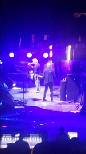 "Sorry we're late!" Roger Daltrey Philadelphia arena crowd THE WHO 2025 North American Farewell Tour
