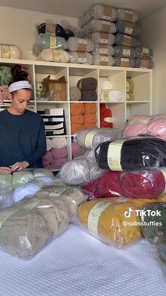 How to Create a Beautiful Yarn Wall with Chunky Knits