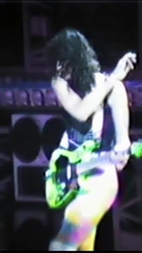 David Lee Roth performing “Yankee Rose” in 1986. #DavidLeeRoth | David Lee Roth Edits