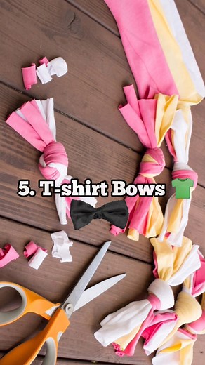 DIY Cat Toys That Will Keep Your Feline Friend Entertained for Hours! Are you tired of spending a fortune on store-bought cat toys? Look no further! In this video, we'll show you various homemade cat toys that will keep your feline friend entertained for hours. From simple DIY scratching posts to interactive puzzle toys, we've got you covered. Not only will you save money, but you'll also have the satisfaction of knowing you made something your furry companion will love. So grab your supplies an