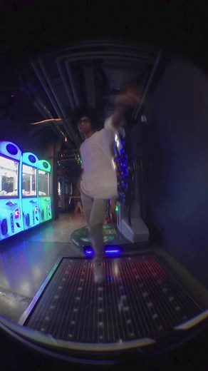 Clairo's Pretty Girl Shuffle Dance in My Room