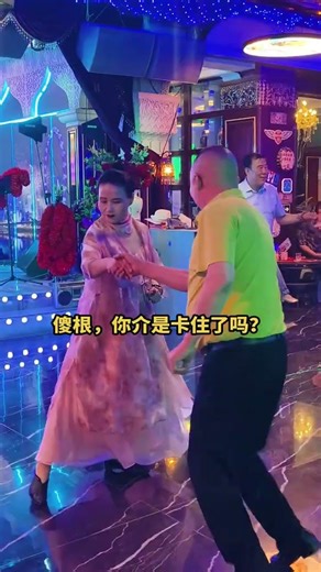 Live Performance Extravaganza: How to Host a Party Like a Pro