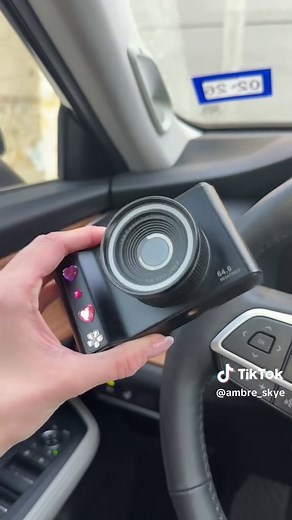 Affordable 4K Digital Cameras for Vlogging Enthusiasts