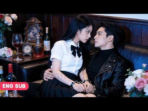 To Obtain Evidence, She Kissed Ruthless Mafia Boss In Public—Little Knowing Kiss Melted Cold Heart!