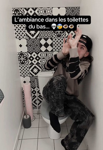 Ambiance des Toilettes : Urgence ou Détente ?