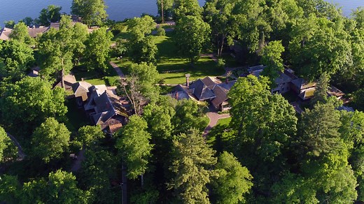 Stout's Island Lodge: Come to the Island of Happy Days