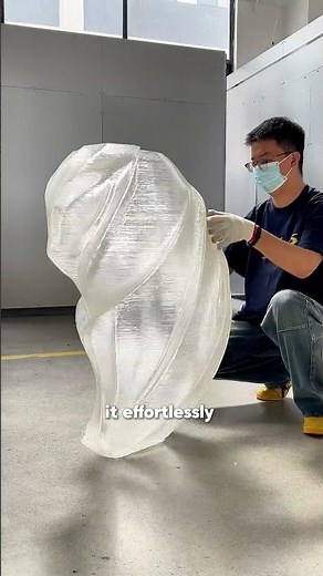 It took five hours to create this vase—that’s the magic of the Dowell pellet 3D printer. #3dprinter