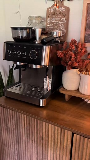 Your perfect espresso starts here — with Kismile. ✔️ Built-in pressure gauge for precision ✔️ 20-bar Italian pump for intense crema ✔️ PID smart temperature control for ideal flavor every shot 🖤 Black Friday : "Stack with code CY15 to save over $200 total!" | Kismile