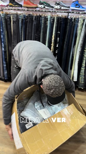 Amplía tu estilo con Alien Jeans