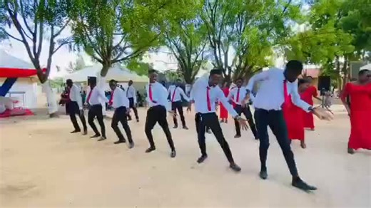 Wingu la MUNGU Litaleta Mabadiliko Maishan mwako.... Barikiwa.