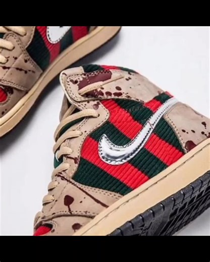 Lamont Themodel (@lamontthemodel)’s videos with original sound - Smokey