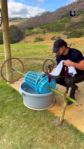 Poor Man Builds a DIY Washing Machine Using a Bicycle Wheel! 😱🚲🧺