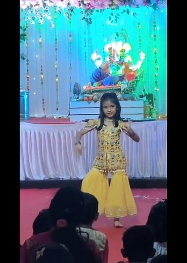 "Shaanvi’s Cute Ganpati Dance | Kids Ganesh Chaturthi Special Performance 🙏💃"