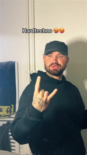 Hardtechno Remix by Pascal.ah and Junkiekid