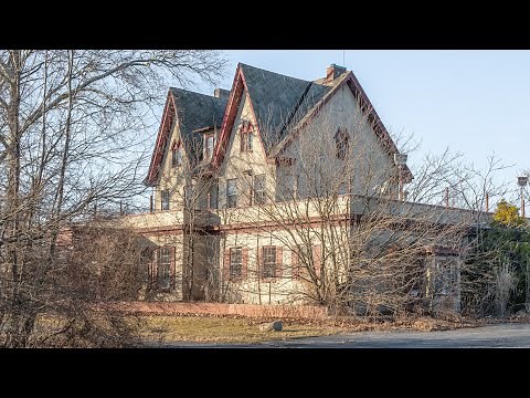 Exploring an incredible ABANDONED Time Capsule Mansion built in 1800