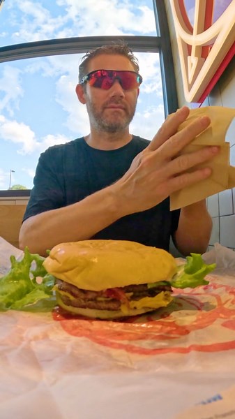 Johnny Digs Into Wendy’s Bacon Double Stack — What’s Inside #BurgerReview #Wendys