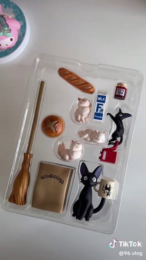 ꩜ 🐈‍⬛ #kikisdeliveryservice #studioghibli #ghibli #ghiblimovie #fyp #foryou #animemerch #اكسبلور