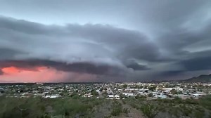 Thunderstorm Creates ‘Unreal Scene’ in Phoenix