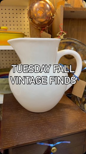 Some fun fall finds for your home. New items in daily so stop by today and see what’s waiting for you. Open today 11am-6pm | In Retrospect - Vintage Mall | Facebook
