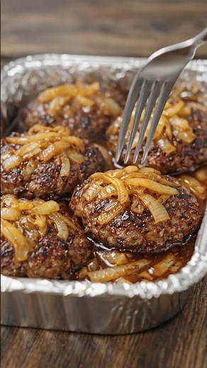 🥩🧅 3-Ingredient Hamburger Steaks with Onions