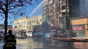 Crews are still dousing a Berkeley apartment building with water Monday afternoon trying to put out a fire that started there late Saturday. At one point, the large fire had gone to six alarms. The cause is under investigation. 📹: Megan Goldsby | KCBS Radio