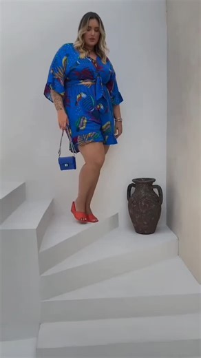 Lurd's Plus Size São José dos Campos on Instagram: "✨ Seja bem-vinda à Lurd’s Plus Size! ✨ A maior referência em moda plus size para quem veste do 46 ao 60 e não abre mão de estilo, conforto e caimento perfeito. Aqui você encontra moda de verdade, pensada para valorizar suas curvas, elevar sua autoestima e fazer você se sentir linda, confiante e poderosa em qualquer ocasião. 💖 💳 Parcelamento facilitado Parcele suas compras em até 12x sem juros e leve hoje mesmo aquele look que conquistou seu c