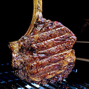 Smoked Tomahawk Steak