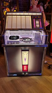 Rock Ola Princess Jukebox Modell 1493 Bj. 1962 High-End Restauration! Kleine Musikbox mit sattem Sound ... 😎😎😎 https://www.hellwigretrolook.de/shop/jukeboxen-radios/ | hellwig-retrolook.de