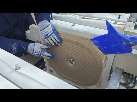Filter plate in Action: Inside the Machine and the Discharge Process