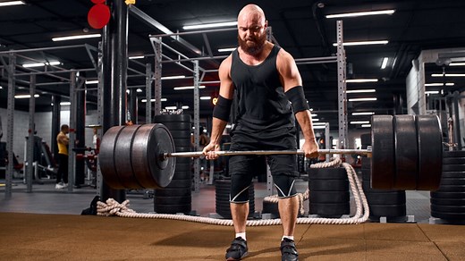 An Overview of Powerlifting Vs. Bodybuilding: The Differences You Need to Know | BarBend