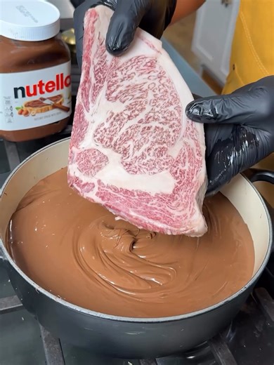 Wagyu in Nutella 💔 @614lyfe #food #comedy #nigelng #reaction #shocking #cooking #fail #fyp