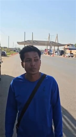 #ເຈົ້າໜ້າທີ່ກ່ຽວຂ້ອງ​ ຢືນຢັນເຫດລົດບັນທຸກຕໍາປ້ອມເກັບເງິນຄ່າຜ່ານທາງ ຢູ່ດ່ານເກັບເງິນ ບ້ານຫ້ວຍເພັກ ເມືອງໂພນທອງ ເປັນອຸບັດເຫດ​ ບໍ່ແມ່ນເຈດຕະນາ ----======----- #ວັນທີ​ 15​ ມັງກອນ​ 2026, ເວລາ 8​ ໂມງ​ 40 ນາທີ ໄດ້ເກີດເຫດລົດບັນທຸກຕໍາປ້ອມເກັບເງິນຄ່າຜ່ານທາງ ດ່ານເກັບເງິນ ບ້ານຫ້ວຍເພັກ ເມືອງໂພນທອງ ແຂວງຈຳປາສັກ. #ເຈົ້າຂອງລົດບັນທຸກ ຊື່​ ທ້າວ​ ບຸນມາ​ ພັນທະວິໄລ ອາຍຸ​ 40​ ປີ,​ ຢູ່ບ້ານໂນນສະຫວັນ ເມືອງຊະນະສົມບູນ​ ແຂວງ​ຈໍາປາສັກ, ຜູ້ກ່ຽວຂັບລົດບັນທຸກ ກັບມາແຕ່ສົ່ງມັນຕົ້ນແຫ້ງ ຢູ່ດ່ານສາກົນວັງເຕົ່າ,​ ມາຮອດດ່ານກັບເງິນ ຈຸດບ້ານຫ້ວ