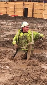 1M views · 2.1K reactions | Never good getting stuck in mud 藍 | On The Tools | Facebook