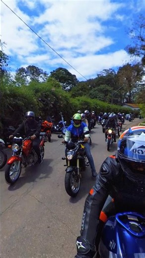 No bonde das pequenas notáveis! #motovlog #hondafan #youtubeshorts #shortvideo