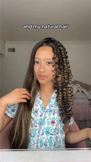 team natural hair or curled?? #bellaluu #hairtutorial #hairtok #hairstyle #curlyhair
