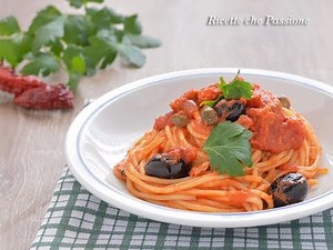 Pasta al sugo di tonno - Ricette che Passione