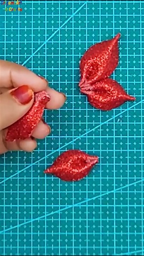 Glitter Paper Butterfly DIY Wall Decor that transforms any boring wall into a sparkling masterpiece. If you love easy DIY home decor ideas, this butterfly craft is for you. I used to stare at my plain wall thinking it needed something special… but I didn’t want to spend hundreds on decorations. So I tried making a glitter paper butterfly DIY wall decor piece — and honestly? It changed the whole vibe of the room. This step-by-step butterfly craft is beginner-friendly, affordable, and perfect for