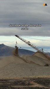 Size comparison... When a dozer starts looking small, you know you’re standing in the presence of something on another level. Draglines are walking giants, built to strip enormous volumes of overburden in a single swing, using massive buckets, long booms, and pure mechanical leverage to move the earth. They don’t rush. They step across the pit, swing slow and steady, and place thousands of tonnes with each cycle. No tracks, just giant shoes pressing into the ground. Out here, this isn’t just a m