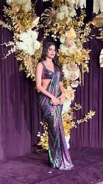 Janhvi Kapoor was present at Manish Malhotra's Diwali celebration party.