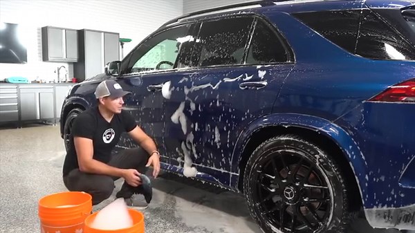 Is Mercedes The WORST Car To Detail? | Quick Fix