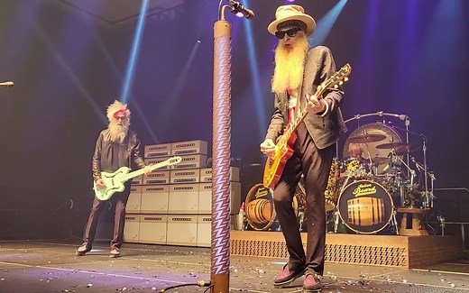 ZZ Top - Just got paid - Live - 11/09/21