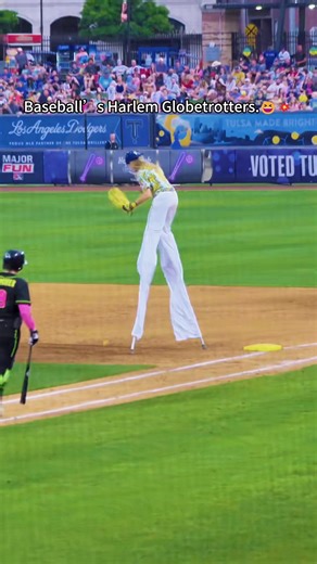 Hilarious Moments in MLB Baseball