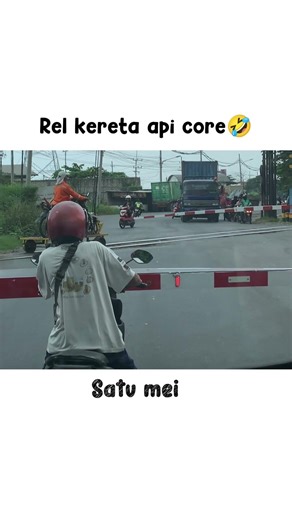 Rel kereta api core 🤣 #shortsviral